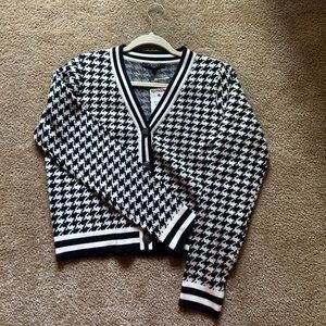 Black and White, Women's Houndstooth Cropped Sweater